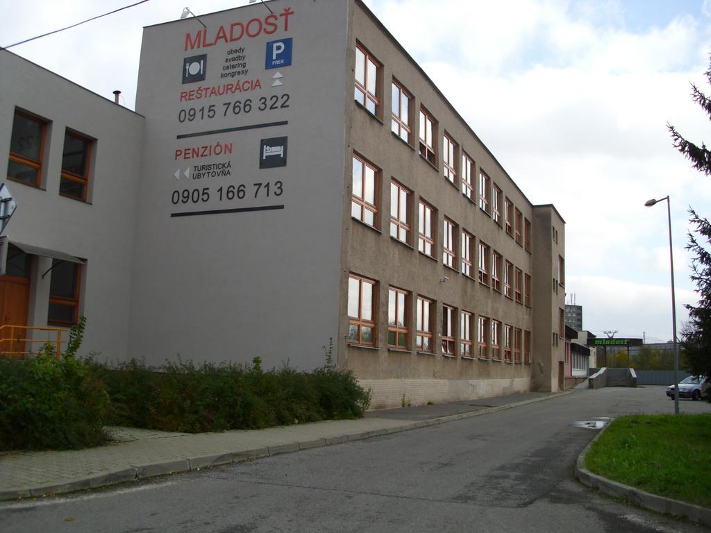 Guest House Mladost Prešov Dış mekan fotoğraf