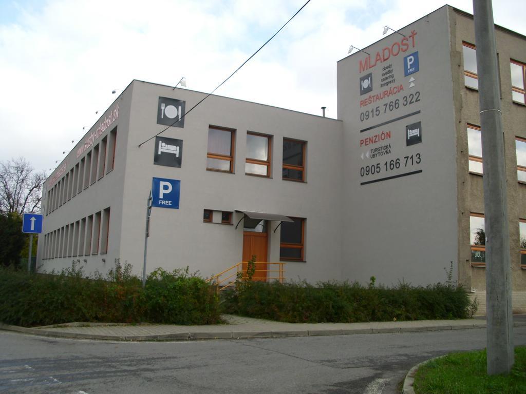 Guest House Mladost Prešov Dış mekan fotoğraf